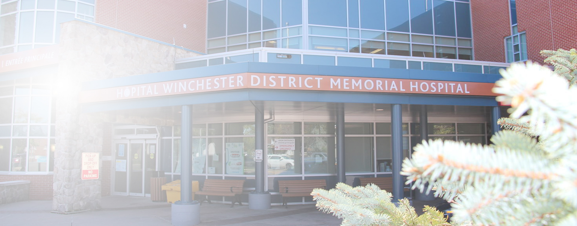 Photo of exterior of Winchester District Memorial Hospital